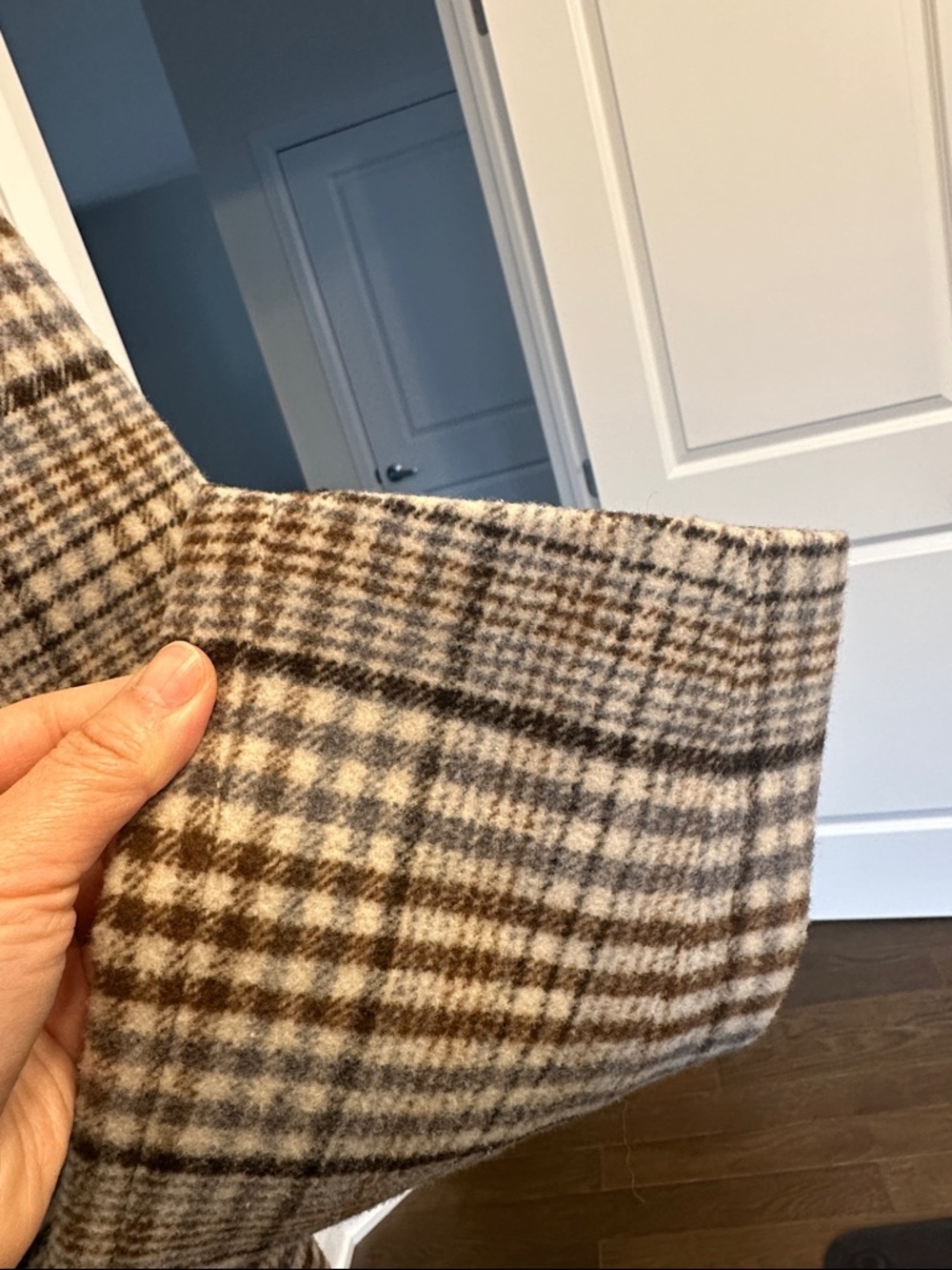 Maje Plaid Double-Breasted Coat in Brown/Beige size 38 retail for $685 - Picture 5 of 10